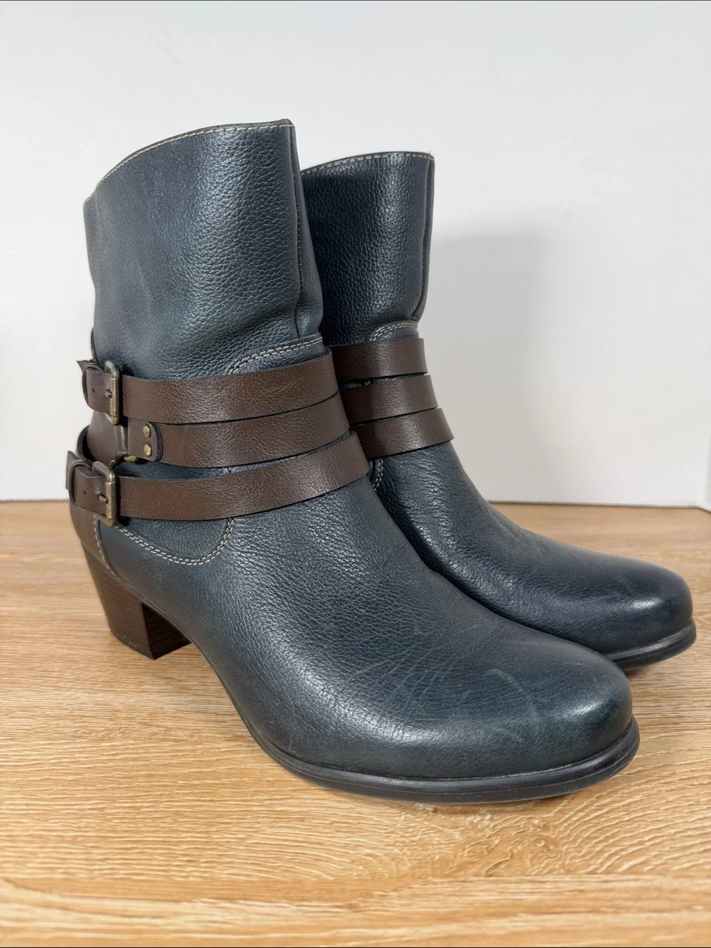 Naturalizer Katrina Leather Ankle Boots Blue with Brown Strap Detail